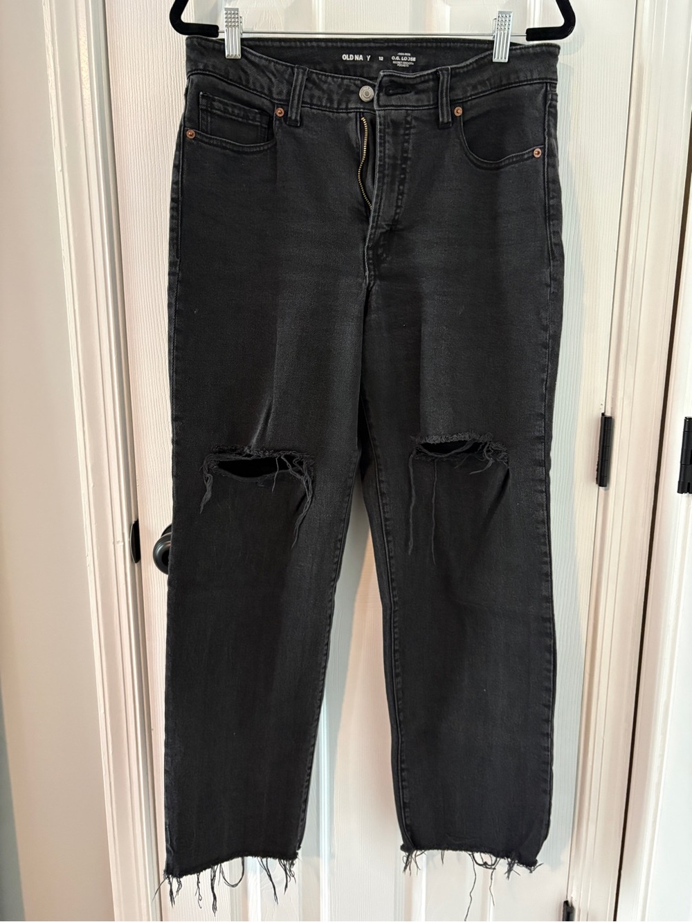 Old Navy Black Distressed Boyfriend Jeans